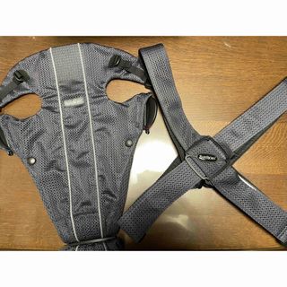 ベビービョルン(BABYBJORN)のBABYBJORN BABY CARRIER MINI Airy mesh(抱っこひも/おんぶひも)