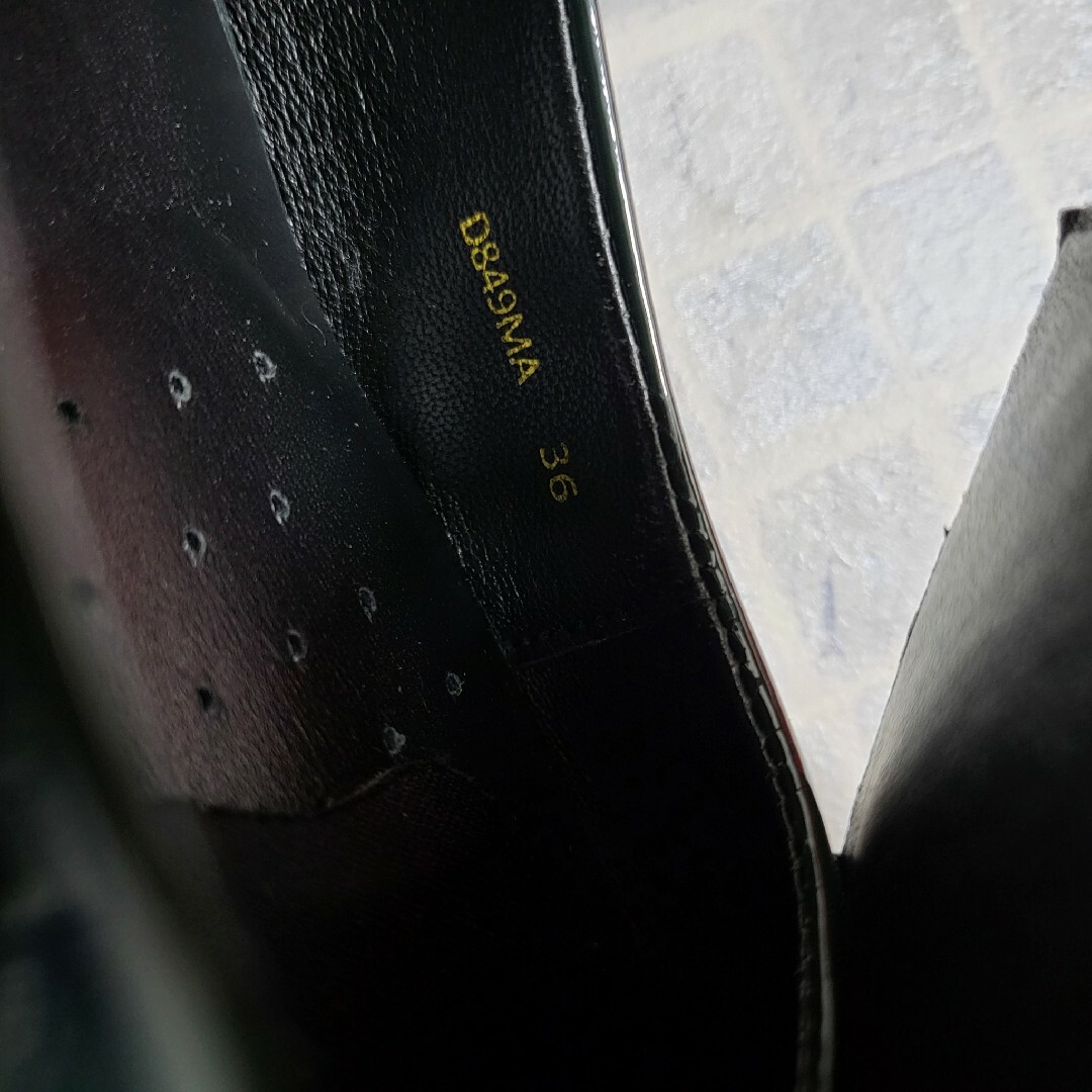 GEOX(ジェオックス)のGEOX ジェオックス エナメルパンプス レディースの靴/シューズ(ハイヒール/パンプス)の商品写真