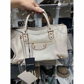 BALENCIAGA(バッグ ・ ベージュ系)のフリマアイテム一覧 BALENCIAGA(バッグ ・ ベージュ系)のフリマアイテム一覧