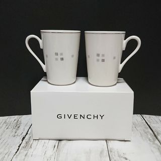 ジバンシィ(GIVENCHY)のGIVENCHY ペアマグカップ 新品未使用  ①(食器)