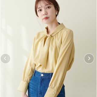 ナチュラルクチュール(natural couture)のナチュラルクチュール 袖口パールノット結びボータイブラウス(シャツ/ブラウス(長袖/七分))