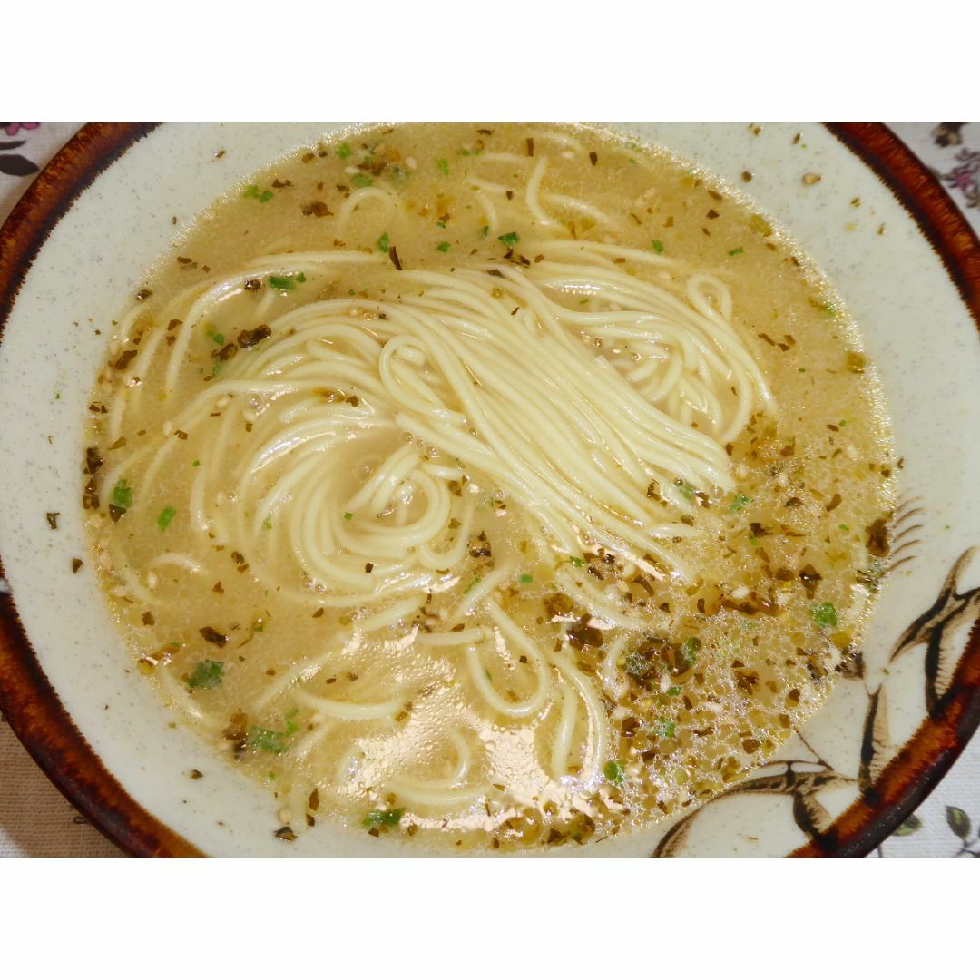 人気　辛子高菜風味棒ラーメン マルタイの棒ラーメン　おすすめ　うまい 食品/飲料/酒の食品(麺類)の商品写真