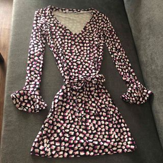 新版 ❇️DVF23春夏新作ダイアンフォンファステンバーグ花柄ワンピース