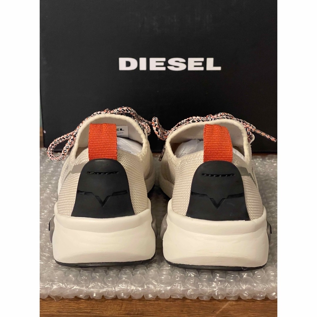 新品 DIESEL S-KBY ローカットスニーカー