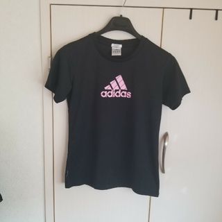 アディダス(adidas)のadidasTシャツ(ウェア)