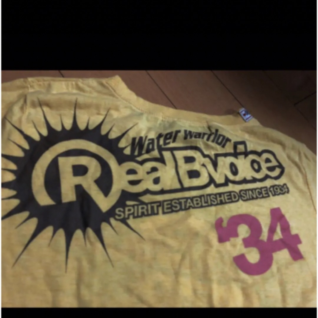 RealBvoice(リアルビーボイス)のRealBvoiceバッファロックイエローコットンT レディースのトップス(Tシャツ(半袖/袖なし))の商品写真