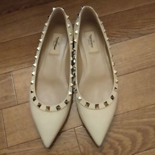 ヴァレンティノガラヴァーニ(valentino garavani)のvalentino フラットシューズ(バレエシューズ)