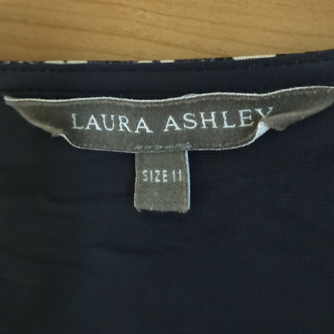 LAURA ASHLEY(ローラアシュレイ)のLaura Ashley　チュニック レディースのトップス(チュニック)の商品写真