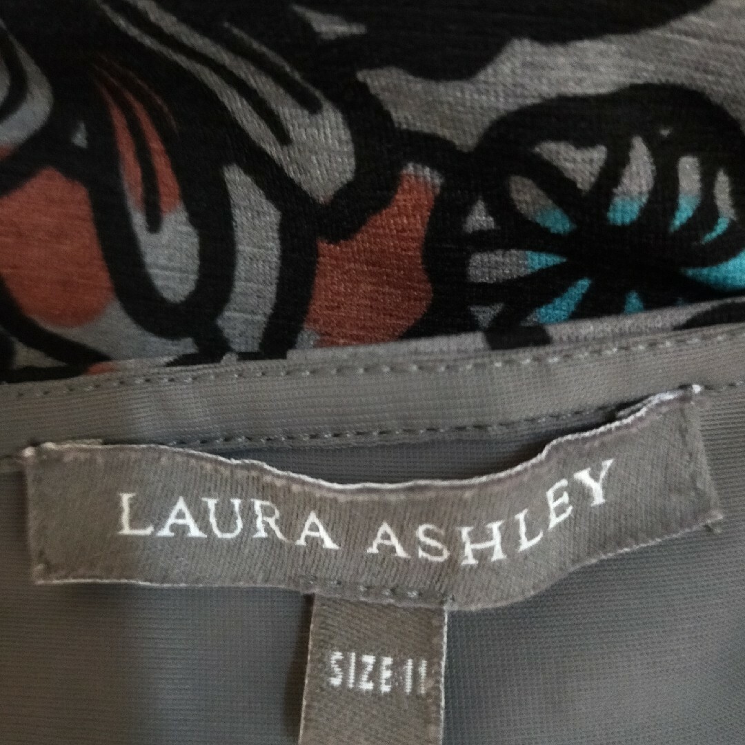 LAURA ASHLEY(ローラアシュレイ)のLaura Ashley　チュニック レディースのトップス(チュニック)の商品写真