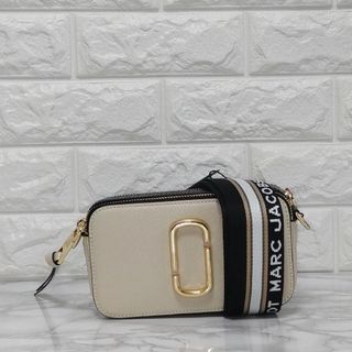 マークジェイコブス(MARC JACOBS)のMARC JACOBS マークジェイコブス ショルダーバッグ ホワイト 新品(ショルダーバッグ)