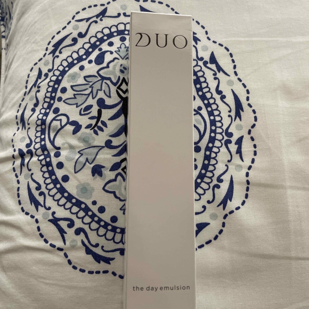 DUO(デュオ)のDUO ザ デイエマルジョン 30g コスメ/美容のスキンケア/基礎化粧品(乳液/ミルク)の商品写真