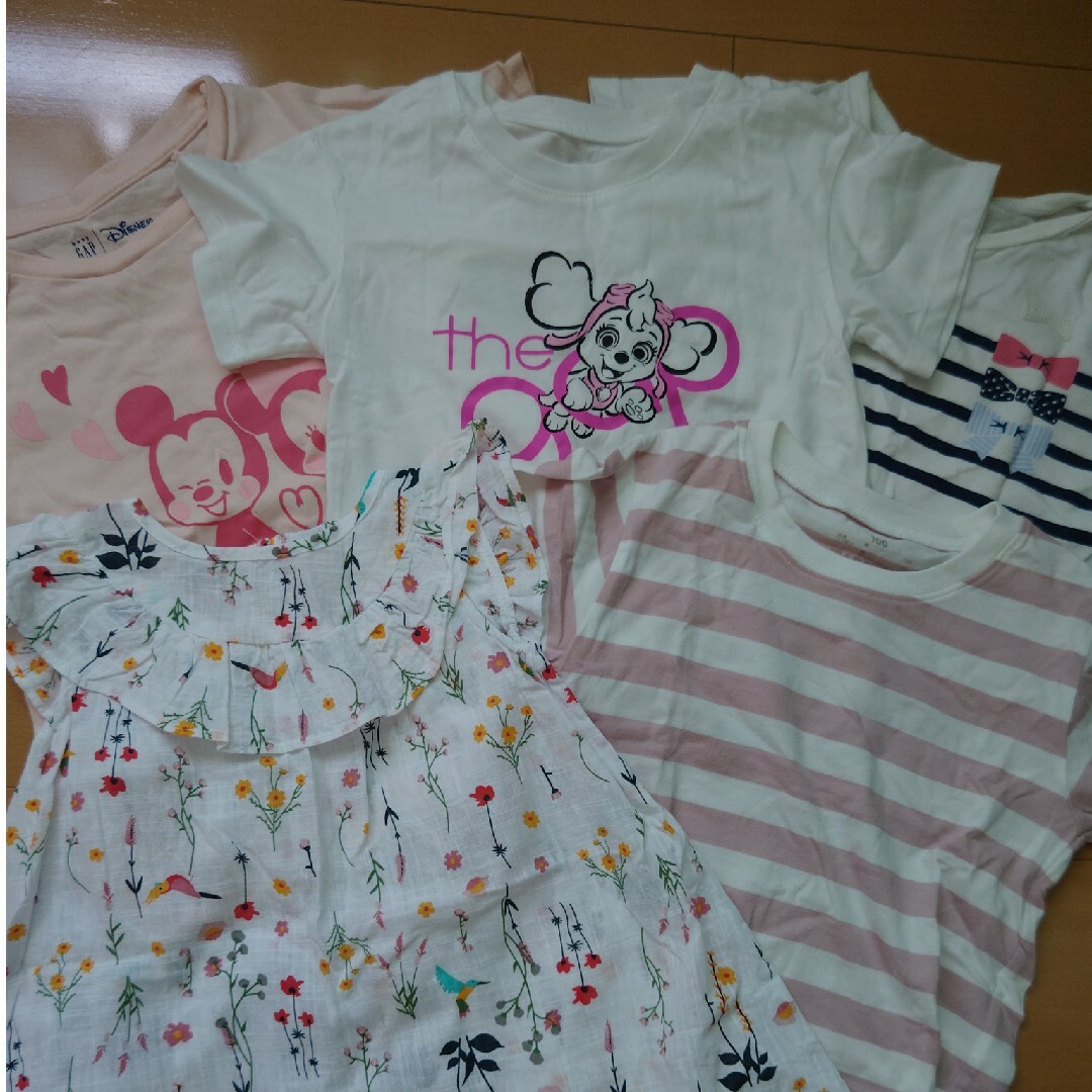 GAP(ギャップ)の子供服　女の子　100 キッズ/ベビー/マタニティのキッズ服女の子用(90cm~)(Tシャツ/カットソー)の商品写真