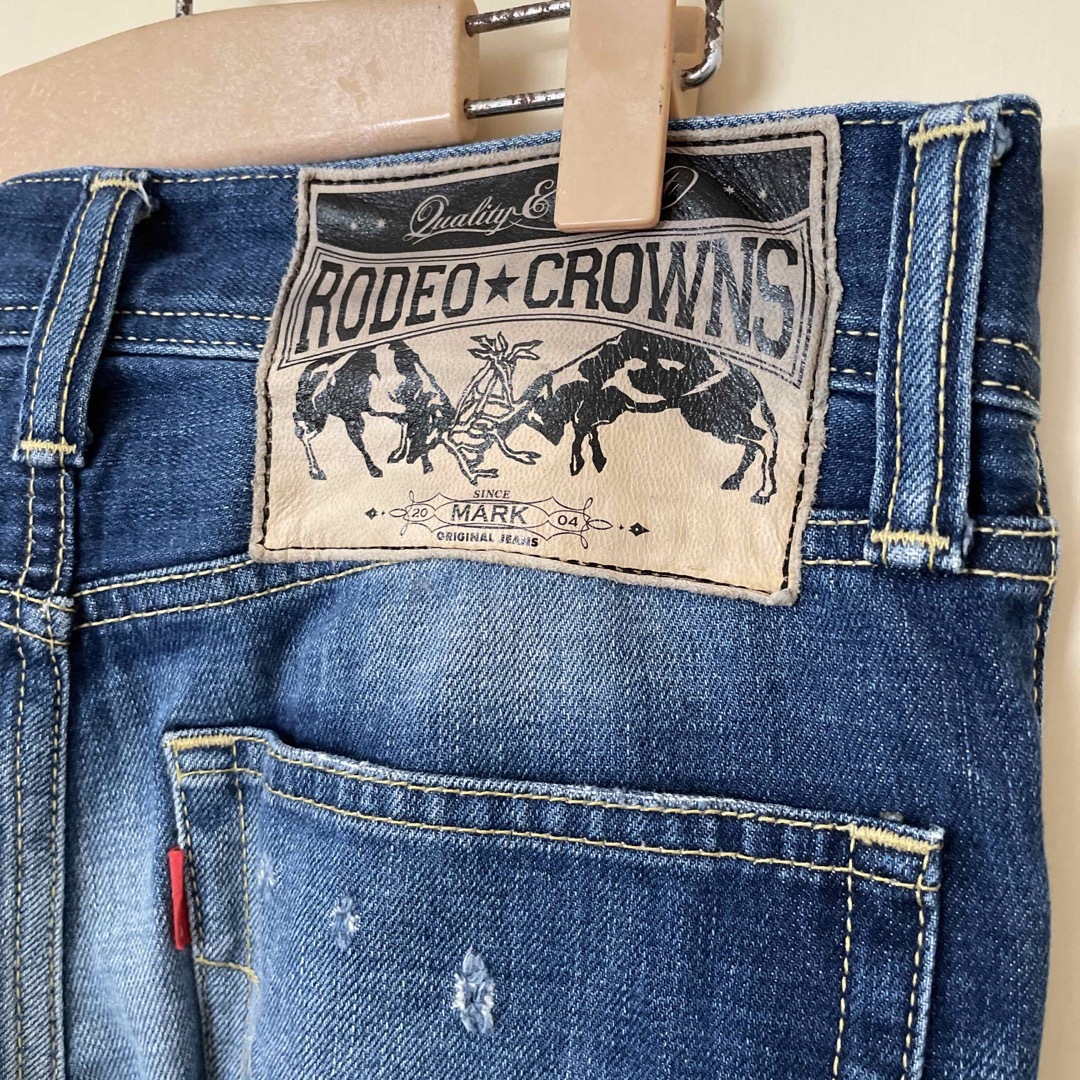 RODEO CROWNS(ロデオクラウンズ)のrodeo clowns ワッペンデニム　パンツ レディースのパンツ(デニム/ジーンズ)の商品写真