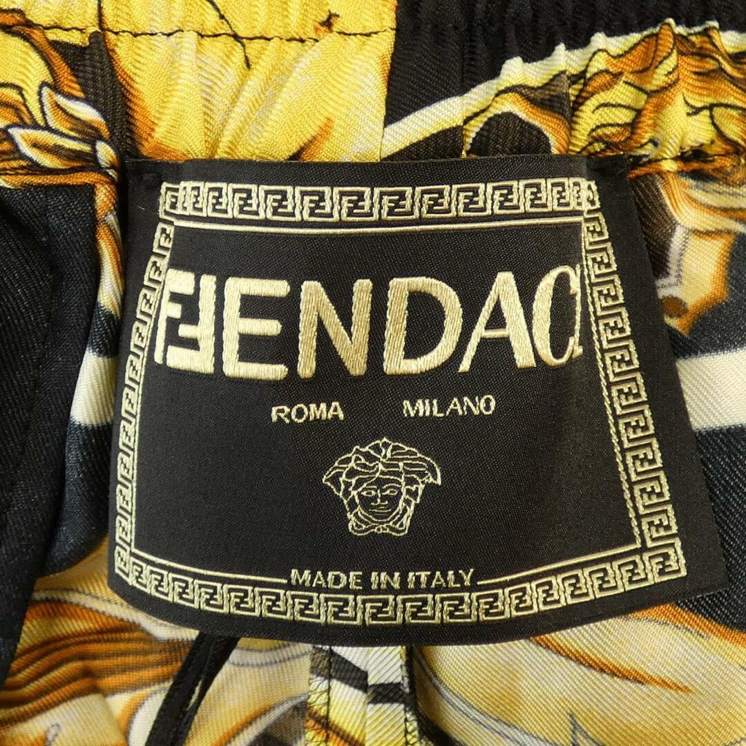 フェンダーチェ FENDACE パンツ