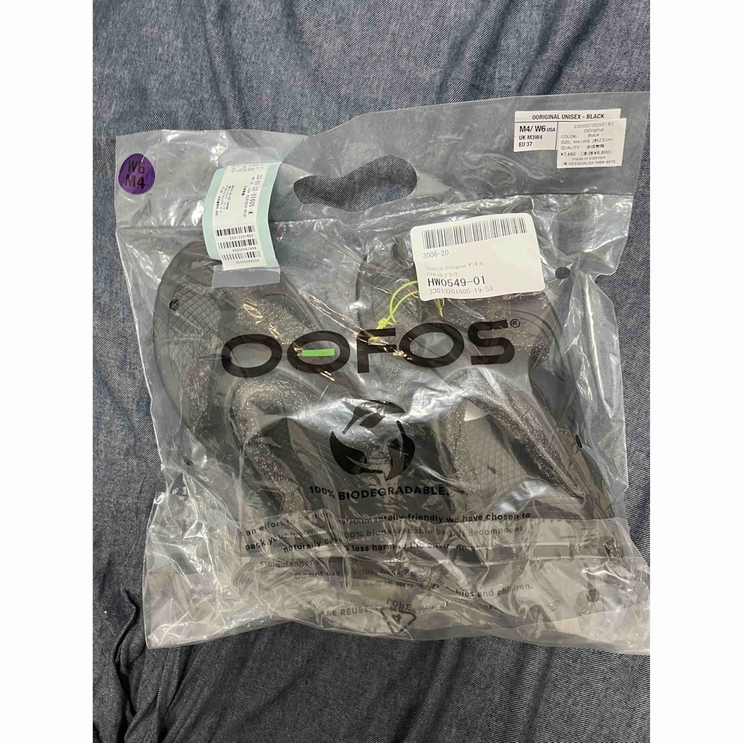 OOFOS(ウーフォス)の23 新品　OOFOS ウーフォス ooriginalリカバリーサンダル レディースの靴/シューズ(サンダル)の商品写真