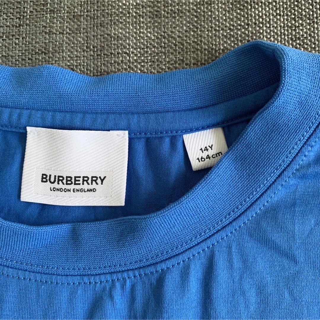 BURBERRY(バーバリー)の専用です。綺麗め　バーバリー　14Y 160 Tシャツ キッズ/ベビー/マタニティのキッズ服男の子用(90cm~)(Tシャツ/カットソー)の商品写真