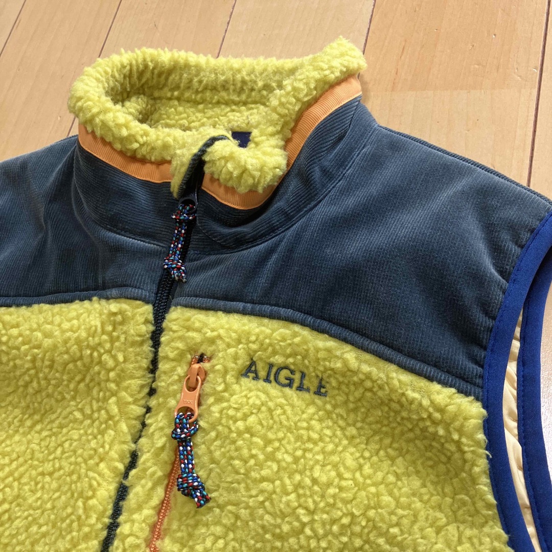 AIGLE(エーグル)のエーグル　AIGLE  ボアベスト　フリース　黄緑　Sサイズ メンズのトップス(ベスト)の商品写真