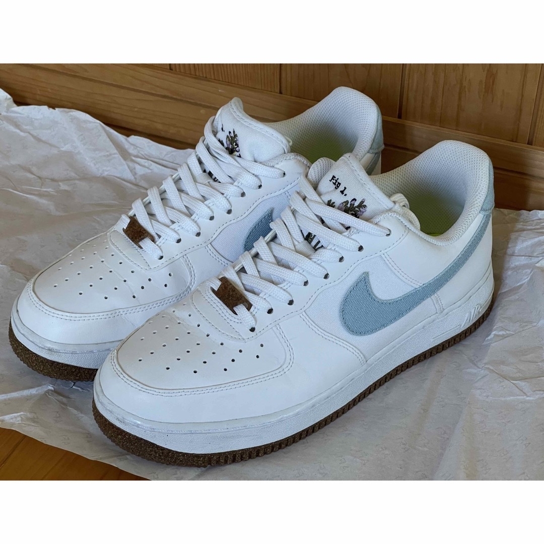 NIKE エアフォース1'07 LV8