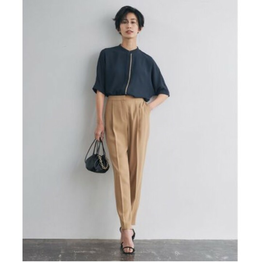 【iCB】新品タグ付き Naisa バックサテン テーパードパンツ ベージュ S