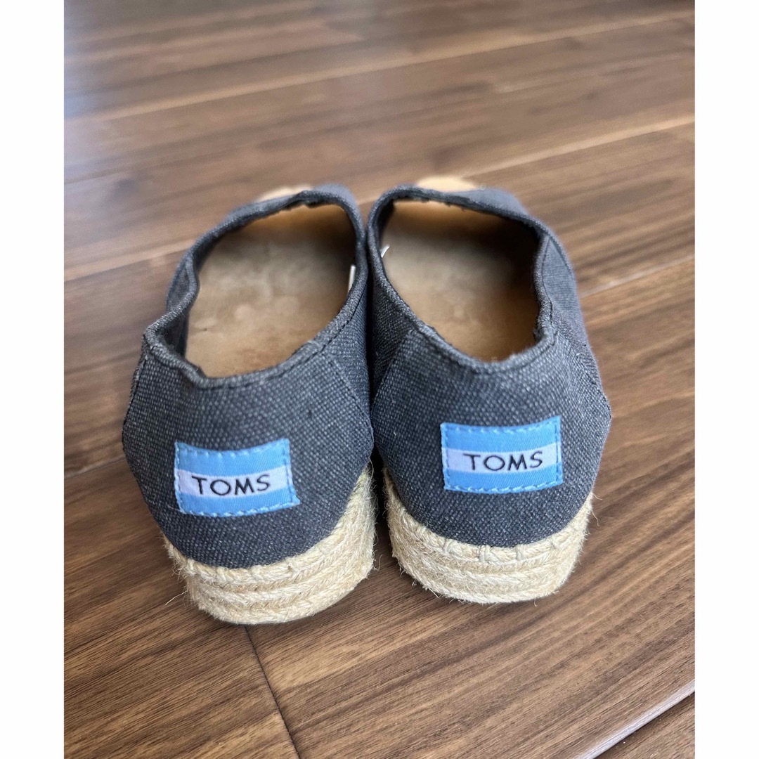 TOMS(トムズ)のTOMS classic black suede shearing  レディースの靴/シューズ(スリッポン/モカシン)の商品写真