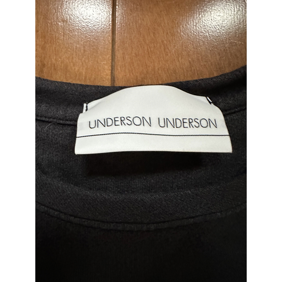 UNDERSON UNDERSON(アンダーソンアンダーソン)のアンダーソンアンダーソン　UNDERSON UNDERSON カットソー レディースのトップス(カットソー(半袖/袖なし))の商品写真
