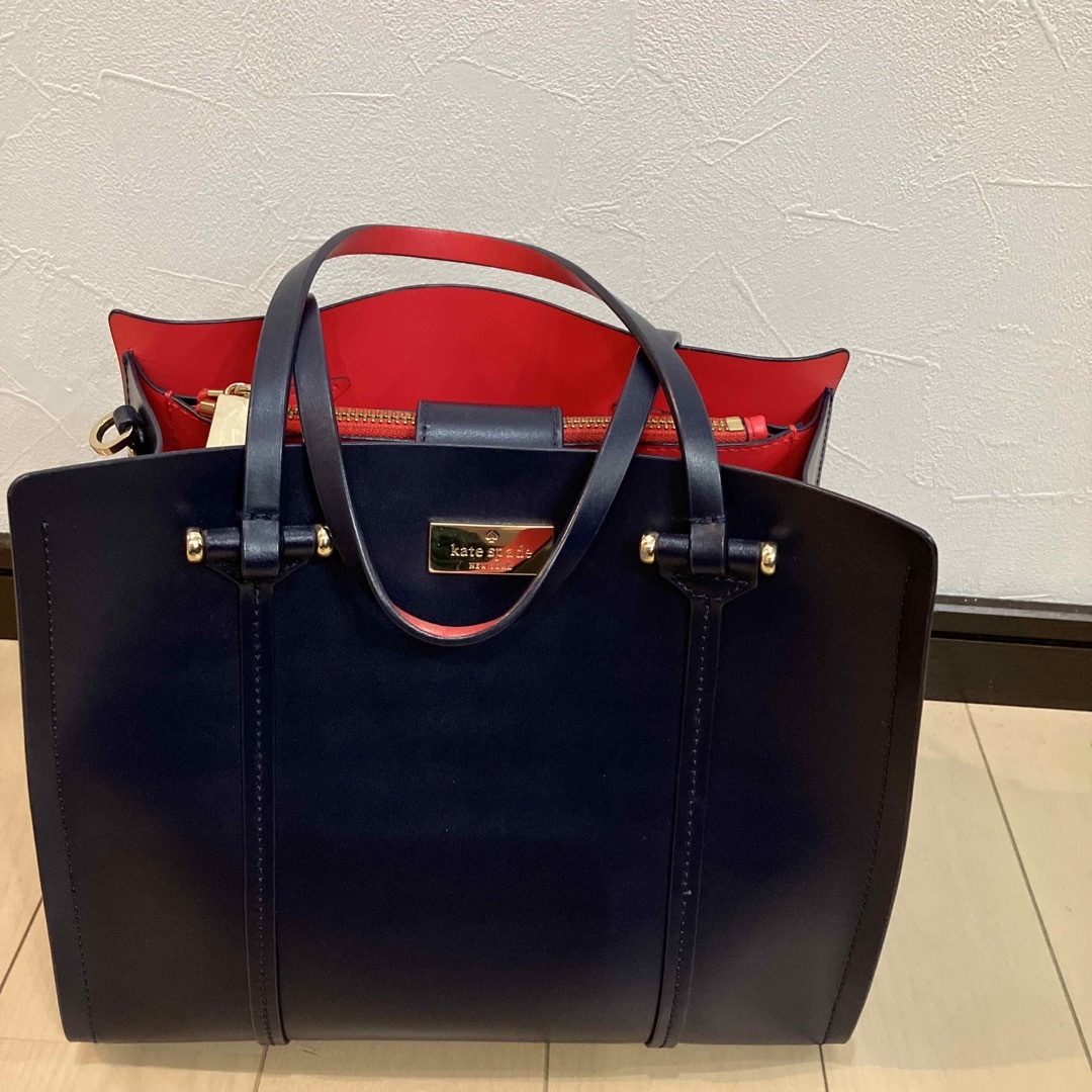 kate spade new york(ケイトスペードニューヨーク)のケイトスペードバッグ(クラッチバッグ付き) レディースのバッグ(ハンドバッグ)の商品写真