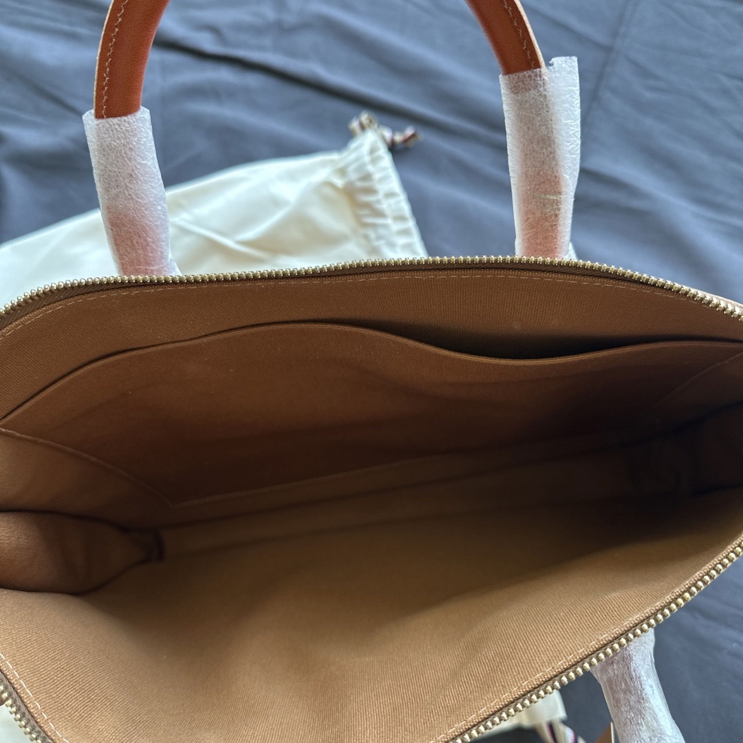 イルビゾンテ レザートート ビジネスバッグ 新品