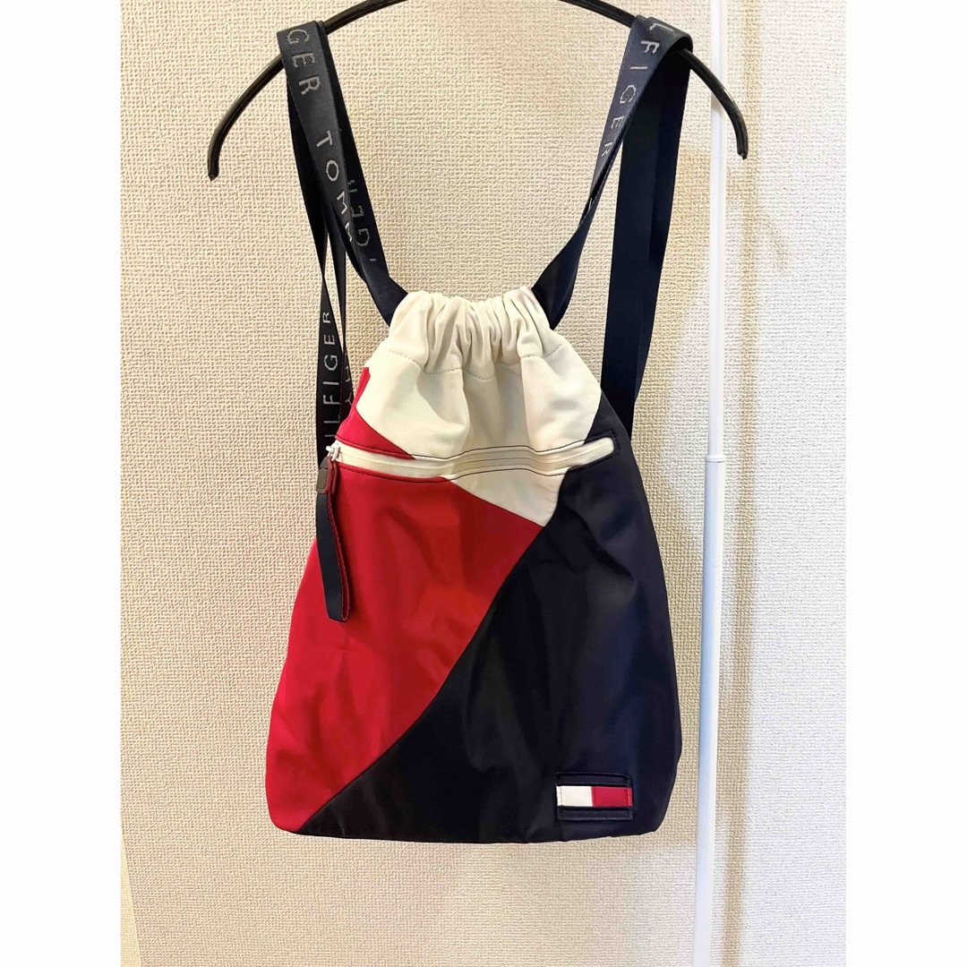 TOMMY HILFIGER(トミーヒルフィガー)のTommyナイロンリュック レディースのバッグ(リュック/バックパック)の商品写真