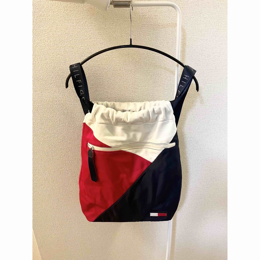 TOMMY HILFIGER(トミーヒルフィガー)のTommyナイロンリュック レディースのバッグ(リュック/バックパック)の商品写真