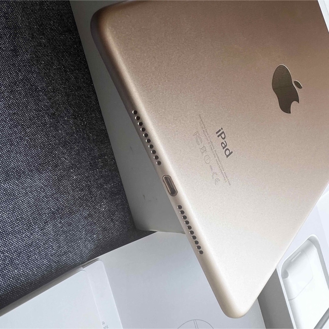 美品 iPad mini4 Wi-Fi Cellular 32GB Gold