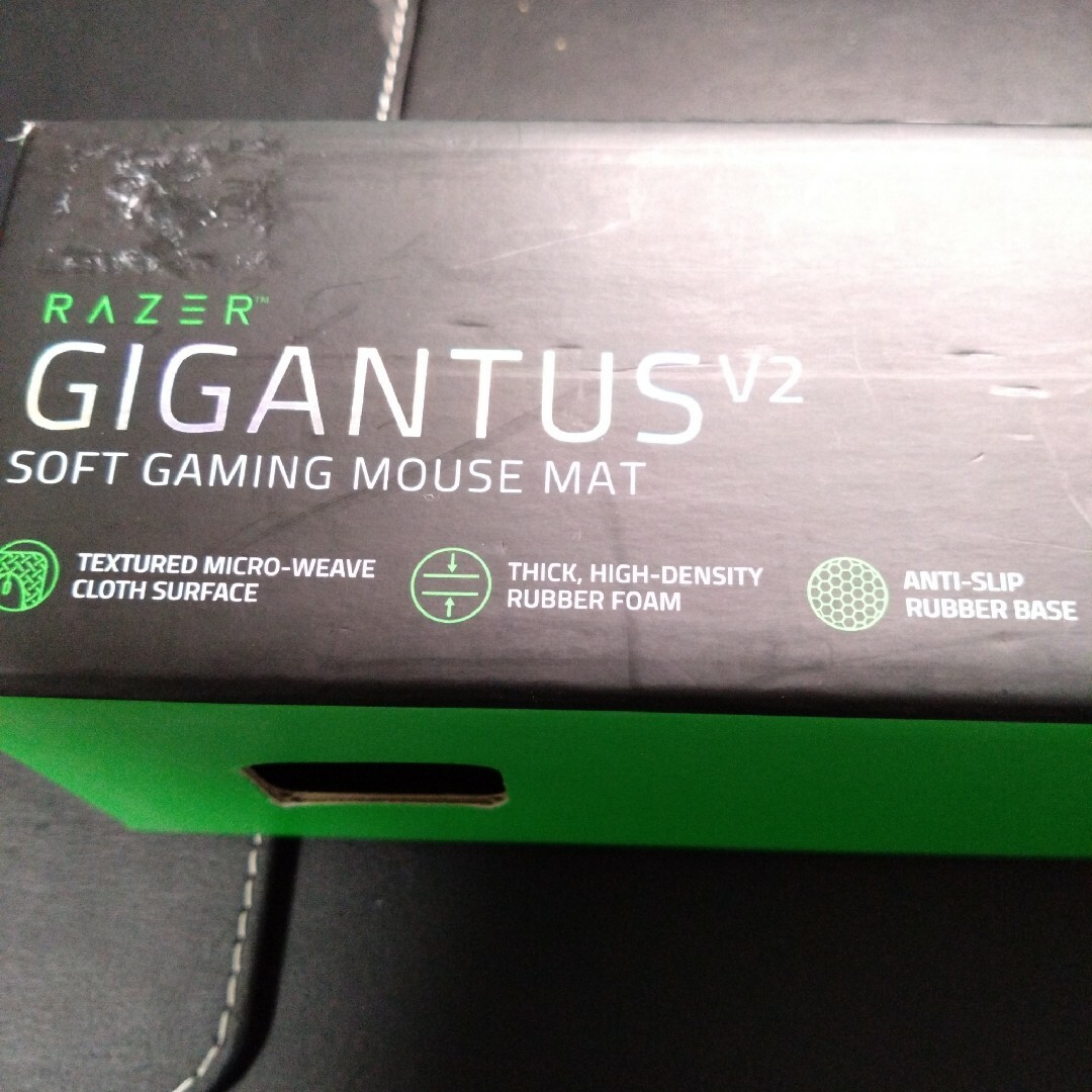 Razer マウスパット GIGANTUS V2 スマホ/家電/カメラのPC/タブレット(PC周辺機器)の商品写真