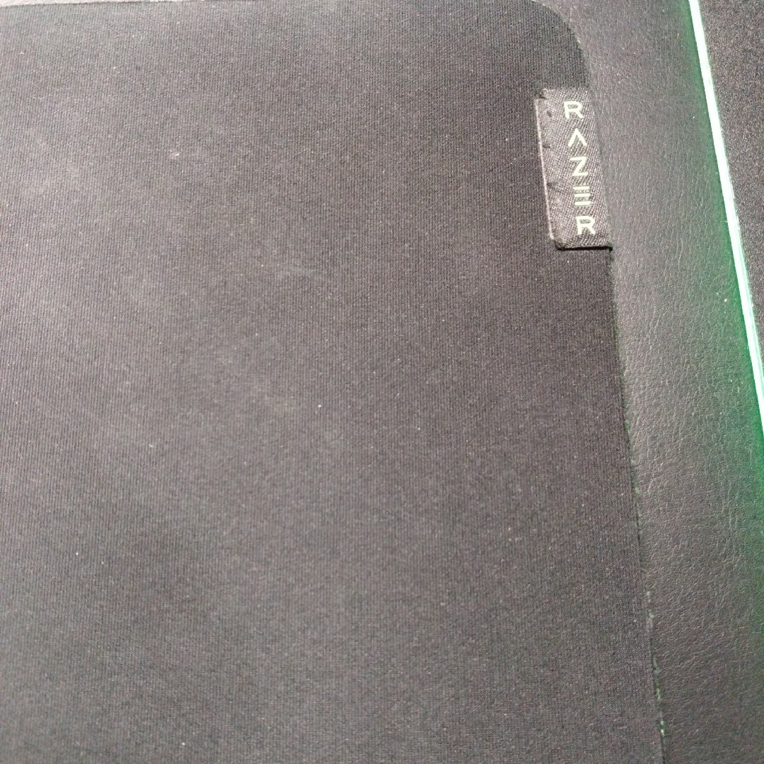 Razer マウスパット GIGANTUS V2 スマホ/家電/カメラのPC/タブレット(PC周辺機器)の商品写真
