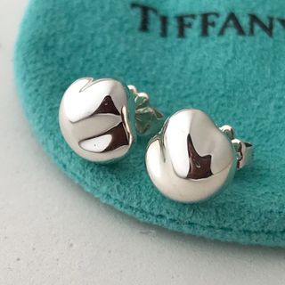 Tiffany & Co. - Tiffany ナゲットピアス美品の通販 by こうふくや