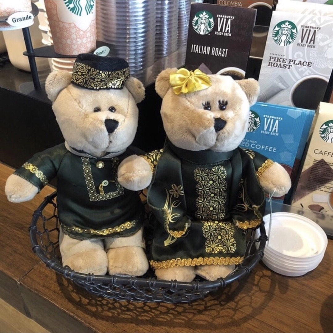 Starbucks Coffee(スターバックスコーヒー)のStarbucks Bearista スタバ ベアリスタ ラマダン 2匹セット エンタメ/ホビーのおもちゃ/ぬいぐるみ(ぬいぐるみ)の商品写真