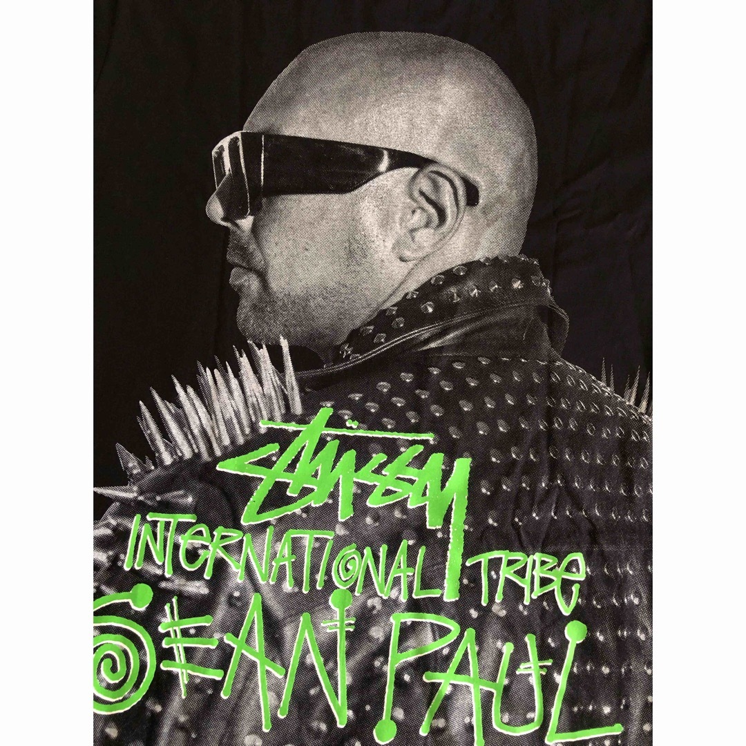 【新品】STUSSY & SEAN PAUL 背全面ロゴプリントTシャツ