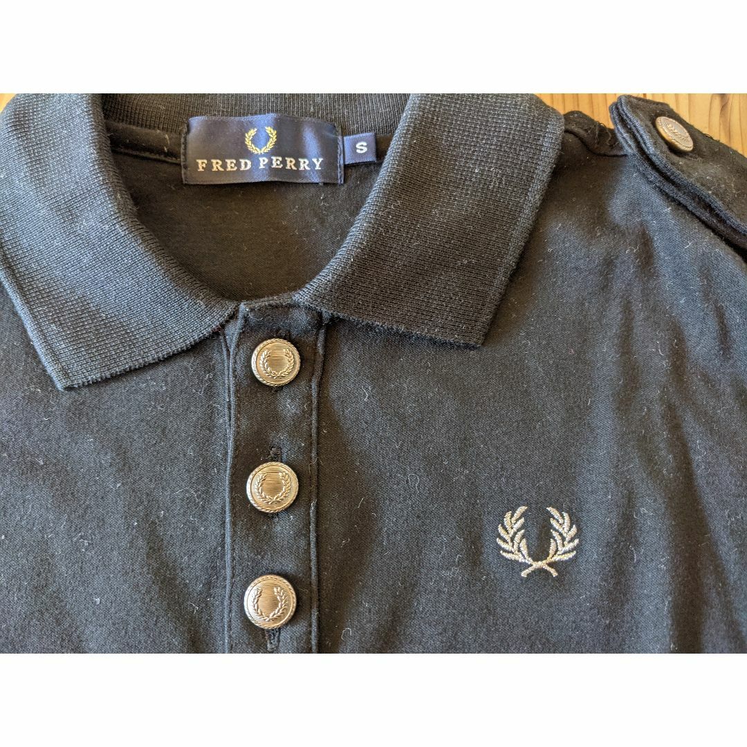 フレッドペリー FRED PERRY 半袖ポロシャツ 黒 ブラック エポーレット