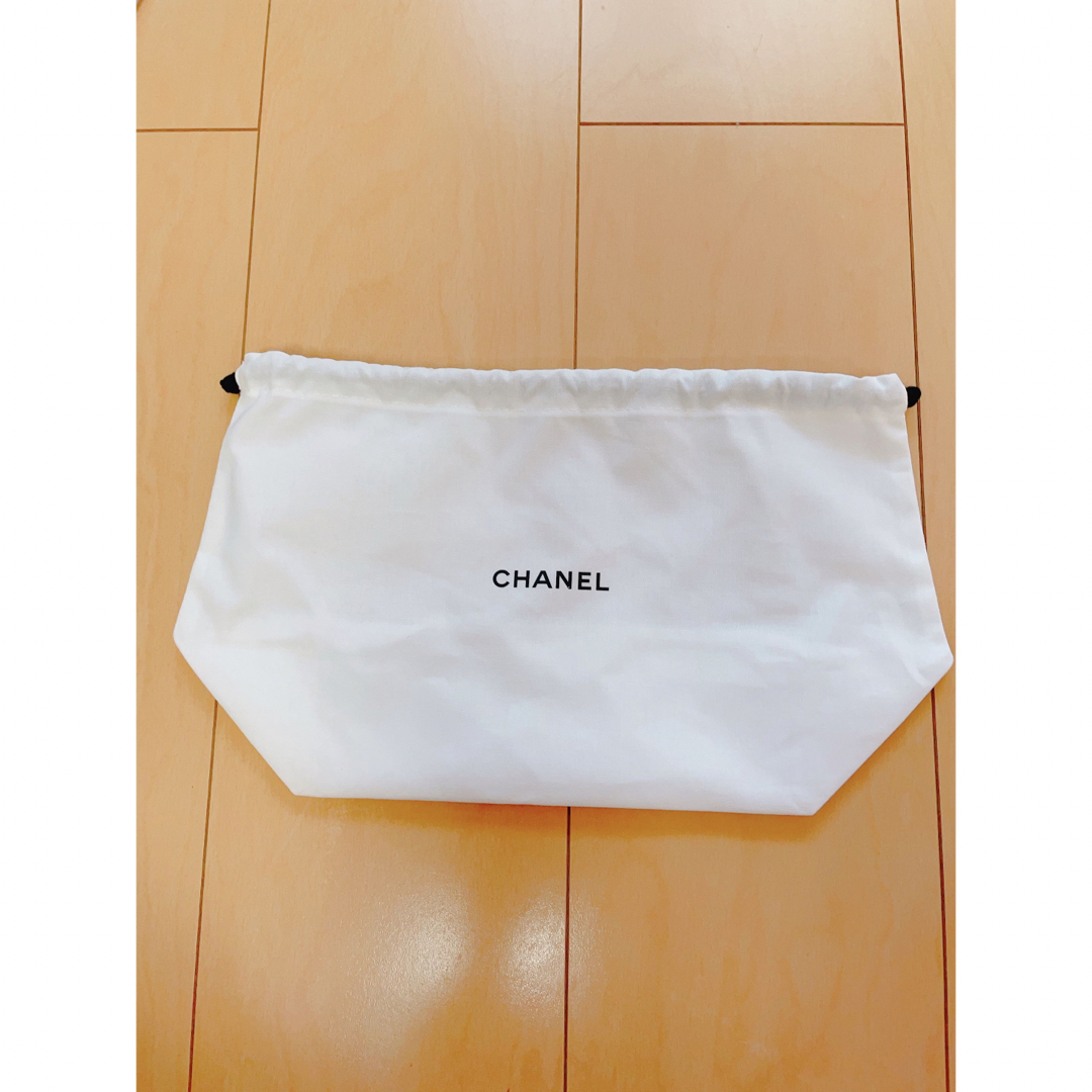 CHANEL(シャネル)のCHANEL 巾着　小物入れ　ポーチ レディースのファッション小物(ポーチ)の商品写真