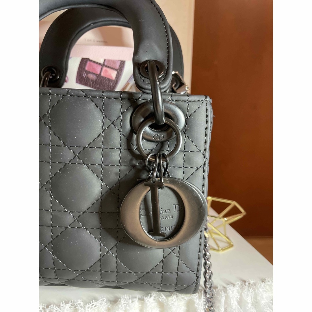 LADY DIOR ミニバッグ カナージュ ウルトラマット　カーフスキン