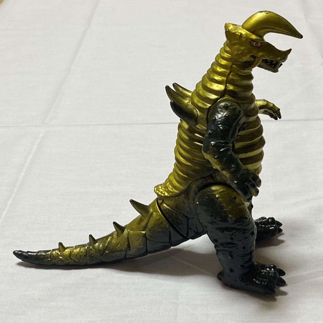 BANDAI(バンダイ)の【ソフビ】 ブラックキング 1983 ウルトラマン怪獣シリーズ エンタメ/ホビーのフィギュア(特撮)の商品写真