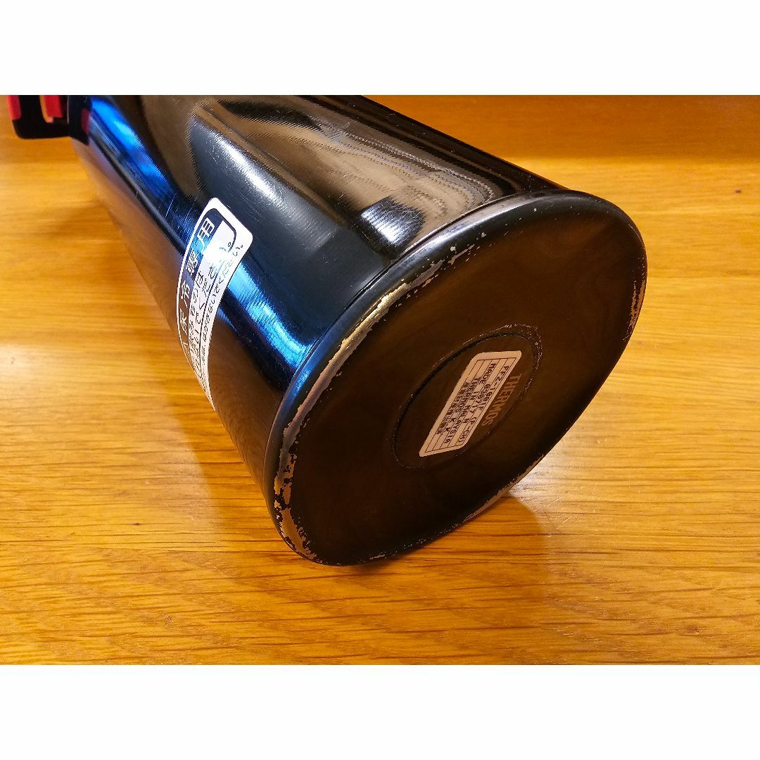 THERMOS(サーモス)のサーモス マグボトル 1.0L 中古 インテリア/住まい/日用品の日用品/生活雑貨/旅行(日用品/生活雑貨)の商品写真