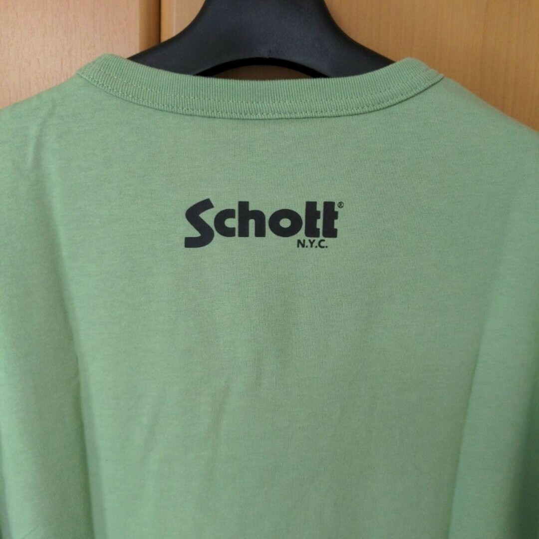 schott(ショット)のSchott ディズニーミッキー コラボ Tシャツ【新品未使用】 レディースのトップス(Tシャツ(半袖/袖なし))の商品写真