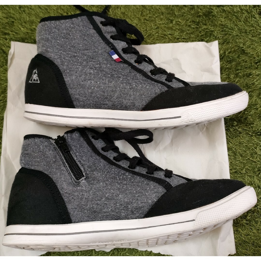 le coq sportif(ルコックスポルティフ)のルコックスポルティフ　スニーカー　23.5cm 　ルコック ハイカットスニーカー レディースの靴/シューズ(スニーカー)の商品写真