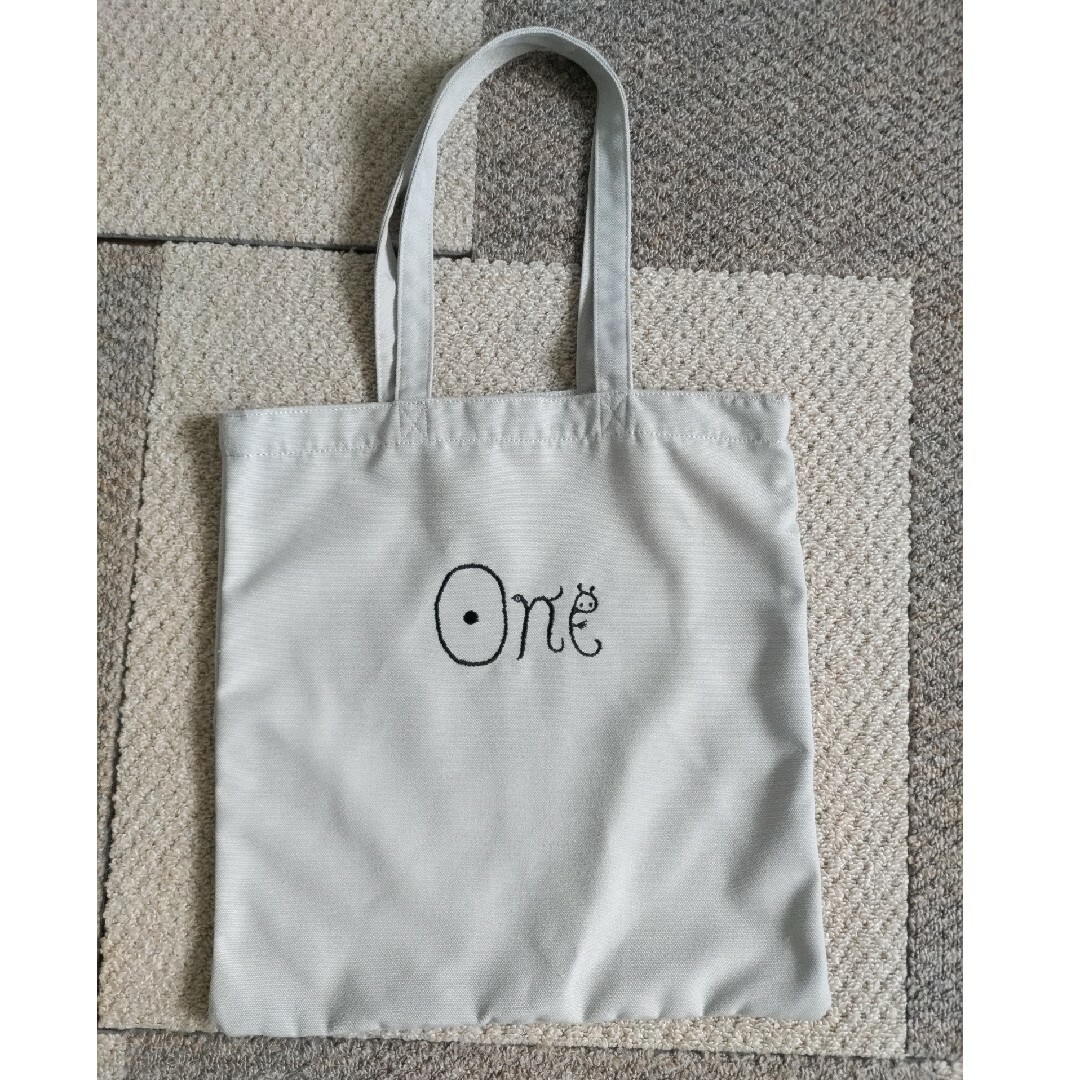 mina perhonen(ミナペルホネン)の未使用品♡ミナペルホネン「One」ｴｺﾊﾞｯｸﾞ♡ レディースのバッグ(トートバッグ)の商品写真