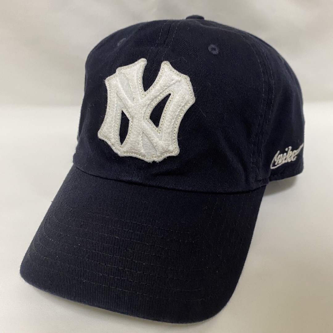 NIKE New York Yankees cap 紺色 スウッシュ　ナイキ