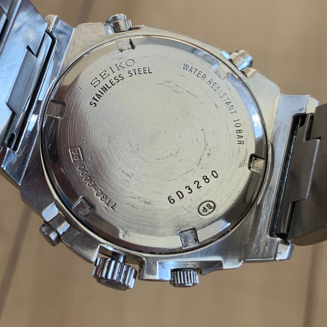 SEIKO(セイコー)のSeiko Chronograph 7T32-9000 Red dial メンズの時計(腕時計(アナログ))の商品写真