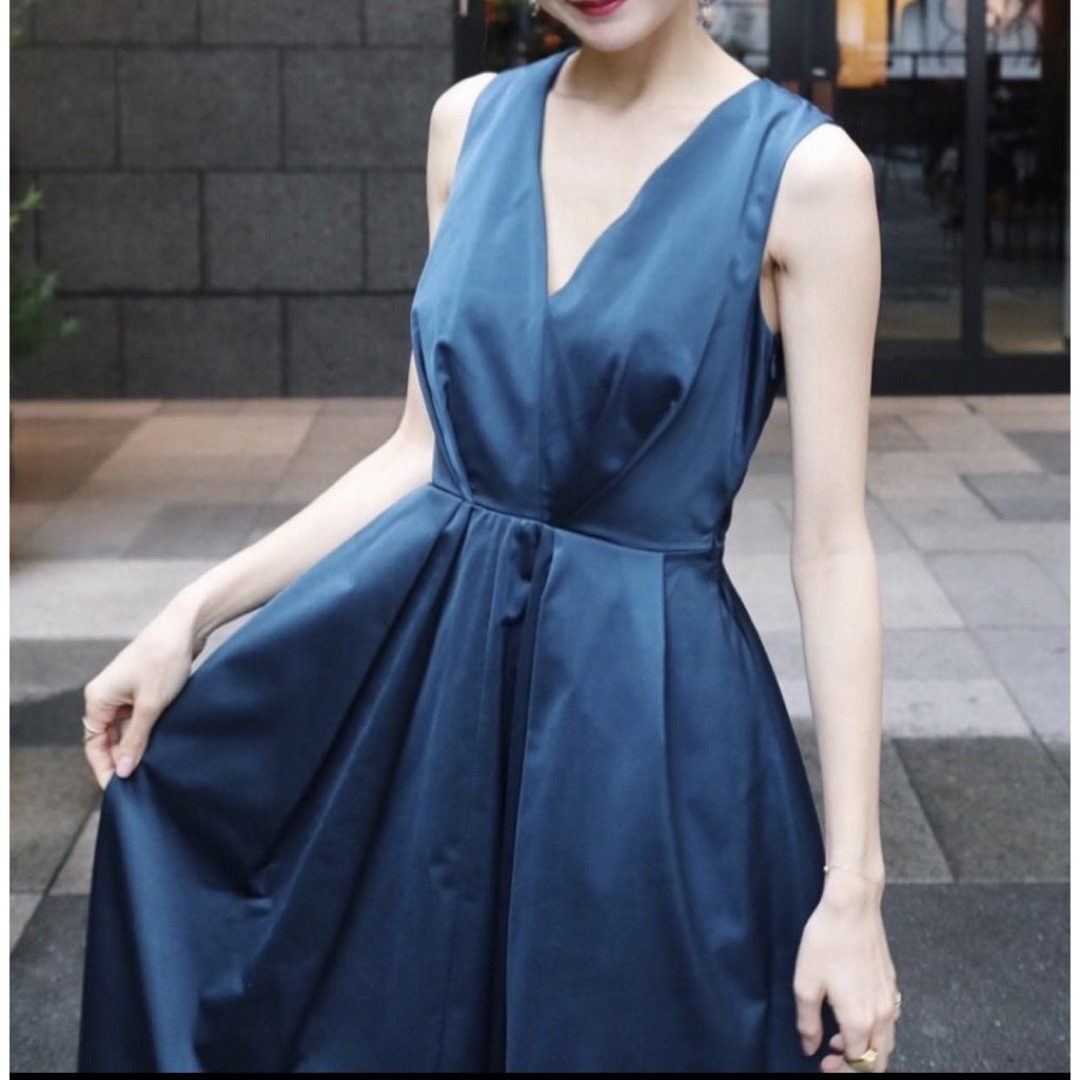 Ameri VINTAGE(アメリヴィンテージ)のLADY TUCK FLARE DRESS【Ameri VINTAGE】 レディースのフォーマル/ドレス(ロングドレス)の商品写真