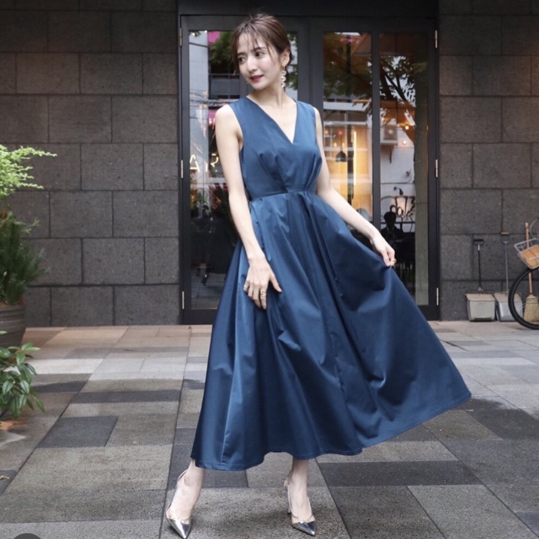 Ameri VINTAGE(アメリヴィンテージ)のLADY TUCK FLARE DRESS【Ameri VINTAGE】 レディースのフォーマル/ドレス(ロングドレス)の商品写真