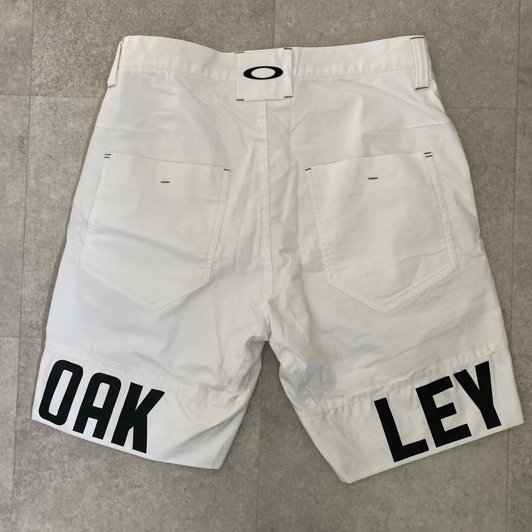 Oakley(オークリー)のOAKLEY ハーフパンツ スポーツ/アウトドアのゴルフ(ウエア)の商品写真