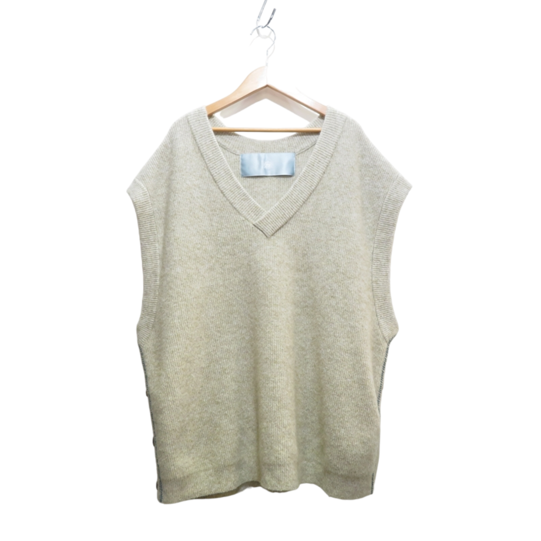 Dulcamara(ドゥルカマラ)のDULCAMARA HAND STETCH MOHAIR VEST メンズのトップス(ベスト)の商品写真