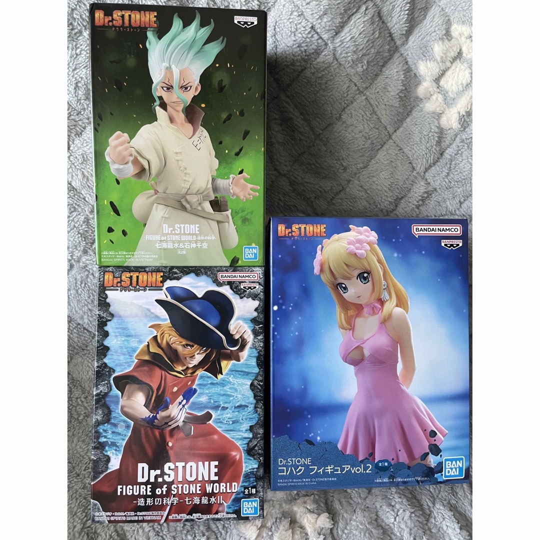 Dr.STONE 石神千空、七海龍水、コハクフィギアセット | フリマアプリ ラクマ